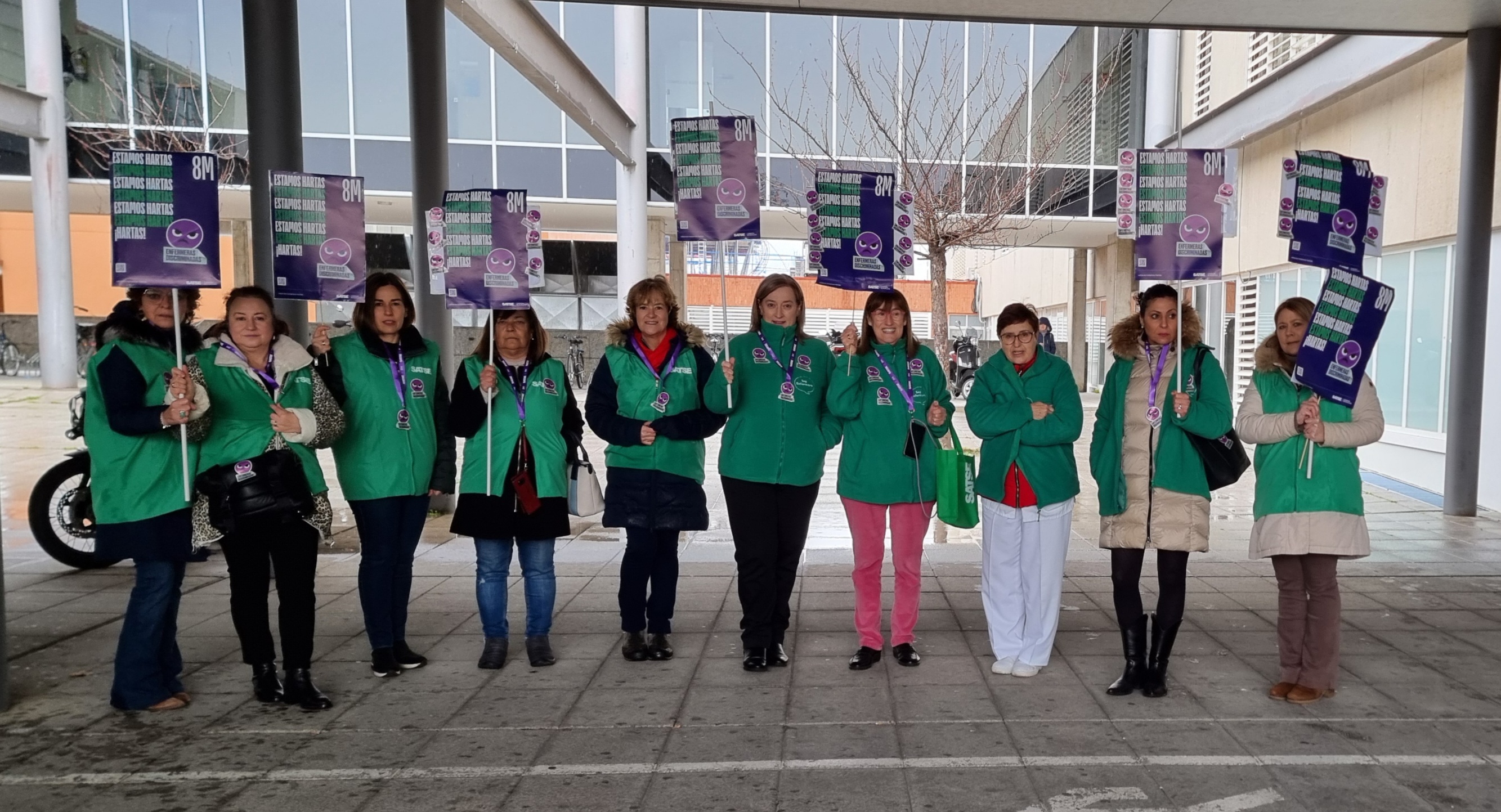 Concentración de SATSE en el Hospital Río Carrión de Palencia el 8 de Marzo